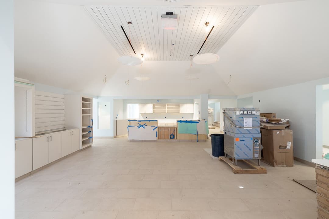 2.11.2023 Lobby Entrance, photo Lena Yaremenko